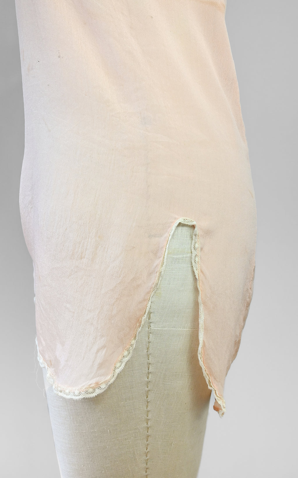 1920s Belle Pêche Step-in