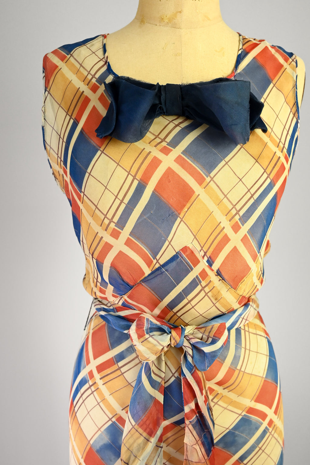 1930s Mode Moderne Dress