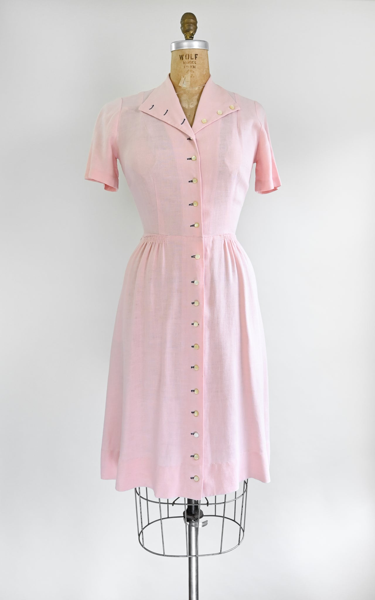 Robe à roses irlandaises des années 1950