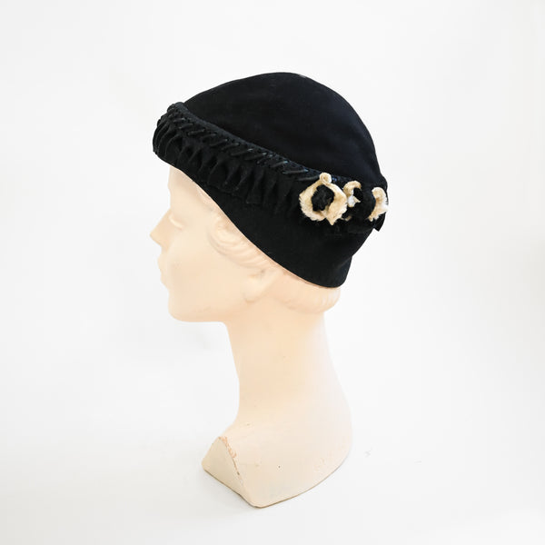 1920s Tressé Cloche